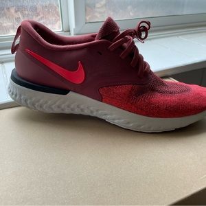 Nike Odyssey React